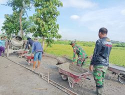 Antrian Pasukan Angkong Satuan Penugasan TMMD Antrian Pasukan Angkong Satuan Penugasan TMMD