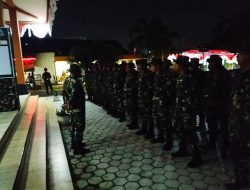 Sebelum tidur, prajurit satgas TMMD Reg-119 apel malam dulu..ini tujuannya.. Sebelum tidur, prajurit satgas TMMD Reg-119 apel malam dulu..ini tujuannya..