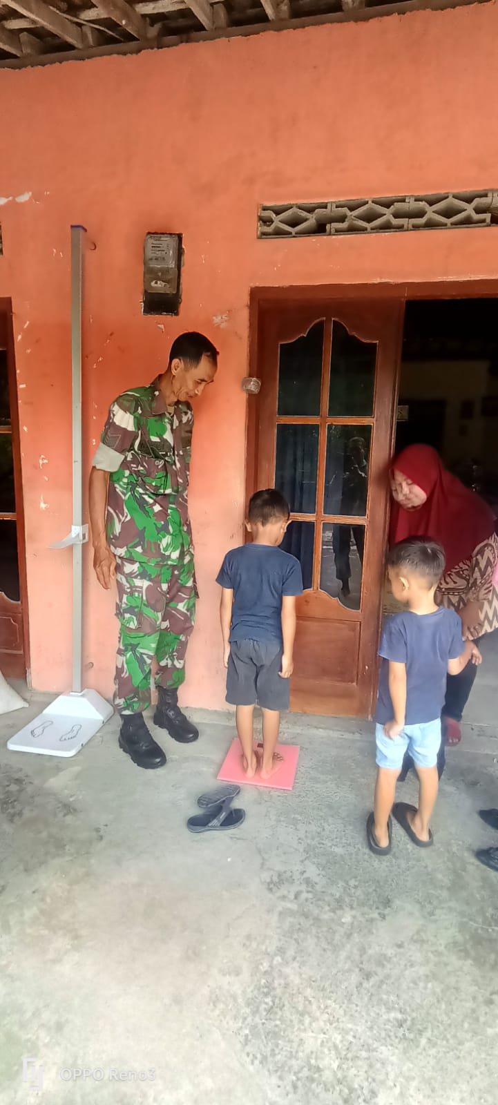 Sub PIN Polio Tahap Dua Digelar, Bati Komsos koramil Karangmalang Turun Ke Lapangan