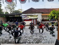 Sebelum bekerja satgas TMMD Reg 119 Kodim 0725/Sragen apel dan senam dulu, Ini manfaatnya…. Sebelum bekerja satgas TMMD Reg 119 Kodim 0725/Sragen apel dan senam dulu, Ini manfaatnya….