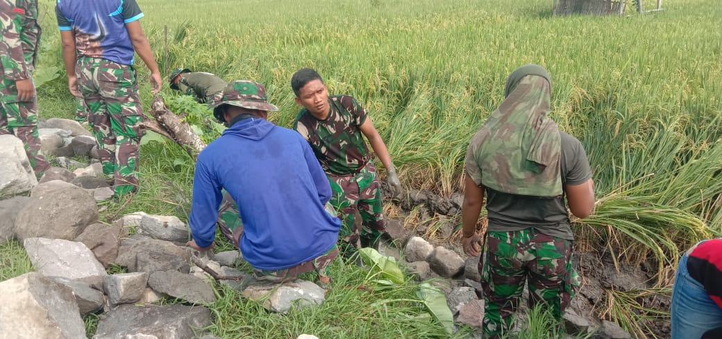 DHARMA BAKTI PRAJURIT YONZIPUR 4/TANPA KWANDYA DI TMMD SRAGEN