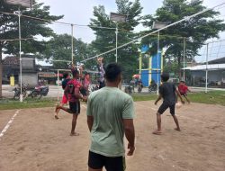 Bina Fisik anggota Satgas TMMD Olahraga Bersama Warga Bina Fisik anggota Satgas TMMD Olahraga Bersama Warga