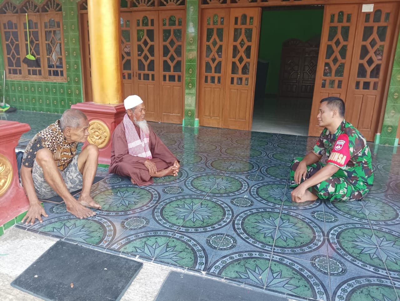 Babinsa Edukasi Lansia Untuk Berperilaku Hidup Sehat
