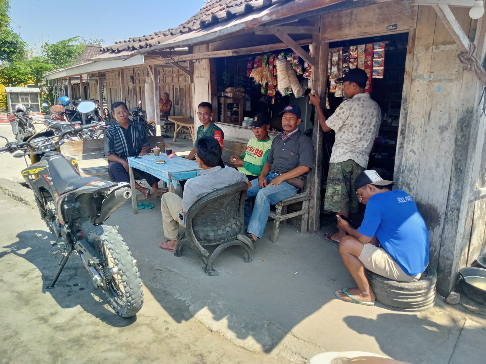 Warung Kopi Menjadi Tempat Pilihan Sumanto Temui Warga Binaan Warung Kopi Menjadi Tempat Pilihan Sumanto Temui Warga Binaan