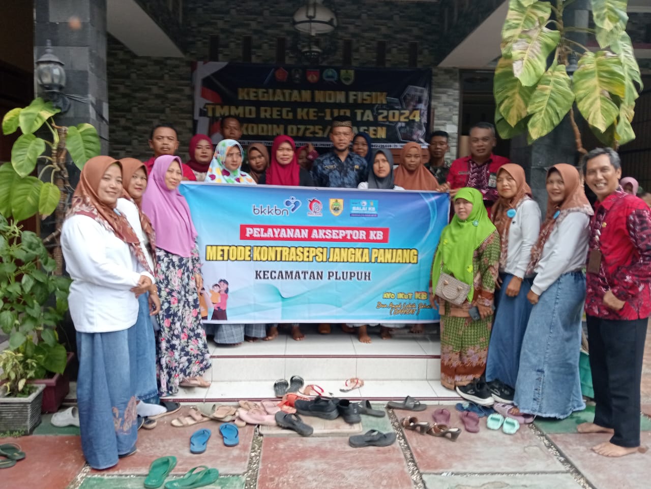 TMMD REGULER KE 119 KODIM SRAGEN GELAR SAFARI KB DI DESA JABUNG