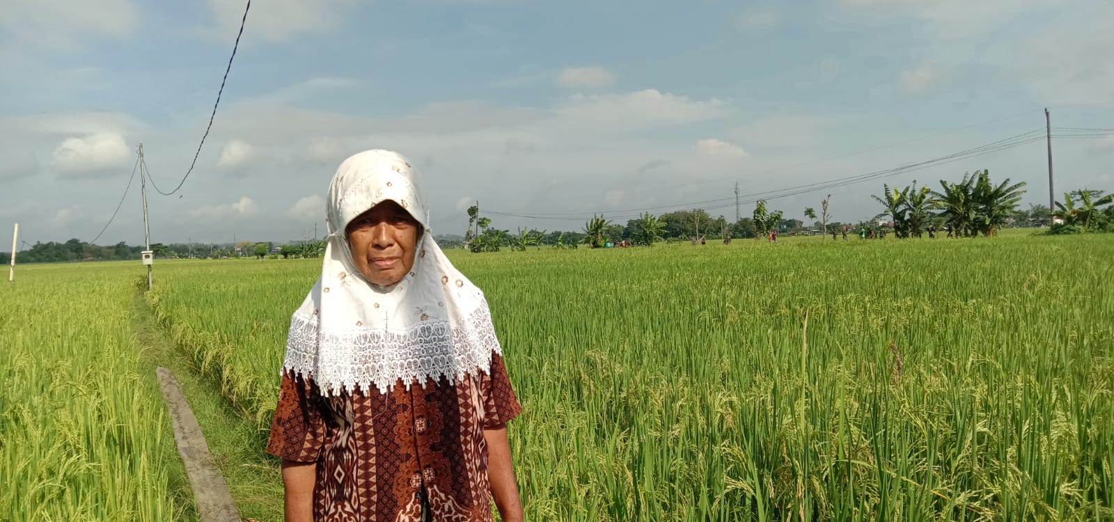Bantu Petani, Satgas TMMD Reguler ke-119 Mempermudah Angkut Hasil Panen