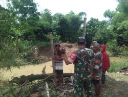 Babinsa Imbau Warga Bantaran Sungai Garuda Waspadai Luapan