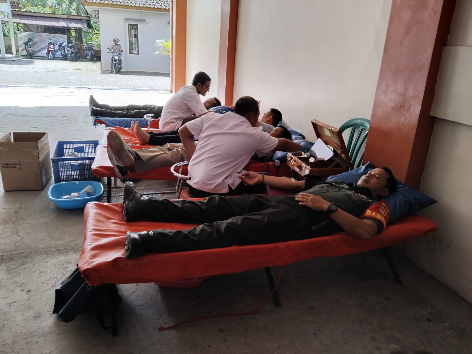 Ayo Donor Darah “Karena Setetes Darahmu Sangat Berarti Bagi Mereka Yang Membutuhkan” Ayo Donor Darah “Karena Setetes Darahmu Sangat Berarti Bagi Mereka Yang Membutuhkan”