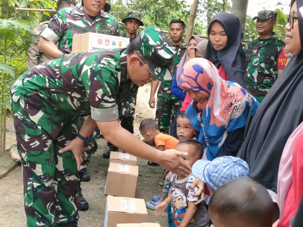 Tim Wasev kunjungi keluarga balita rentan stunting Tim Wasev kunjungi keluarga balita rentan stunting