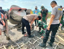 Bukan mekanik handal, Anggota satgas TMMD Reg 119 perbaiki mesin molen Bukan mekanik handal, Anggota satgas TMMD Reg 119 perbaiki mesin molen