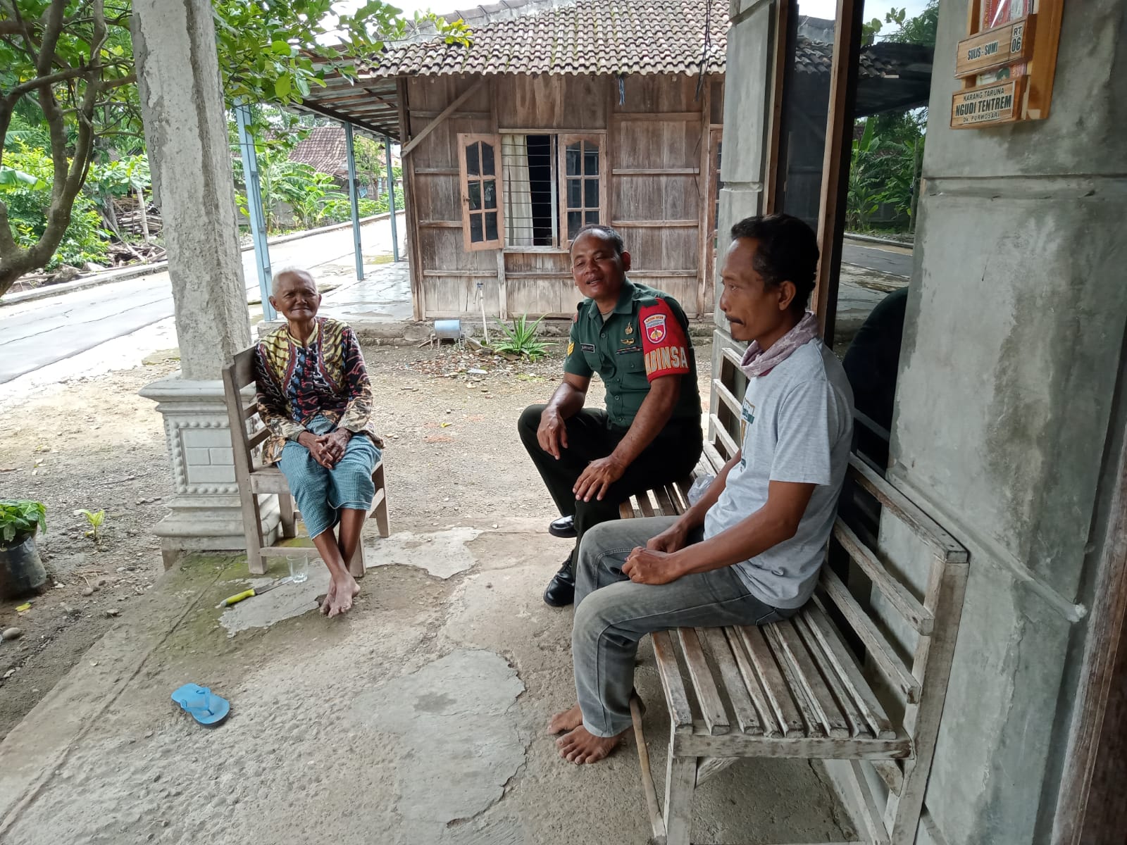 Serka Supriyanto Berinteraksi Dengan Warga Masyarakat Melalui Komsos