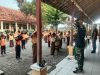 Satgas TMMD Mengajak Anak-anak Sekolah Senam Ala Tentara
