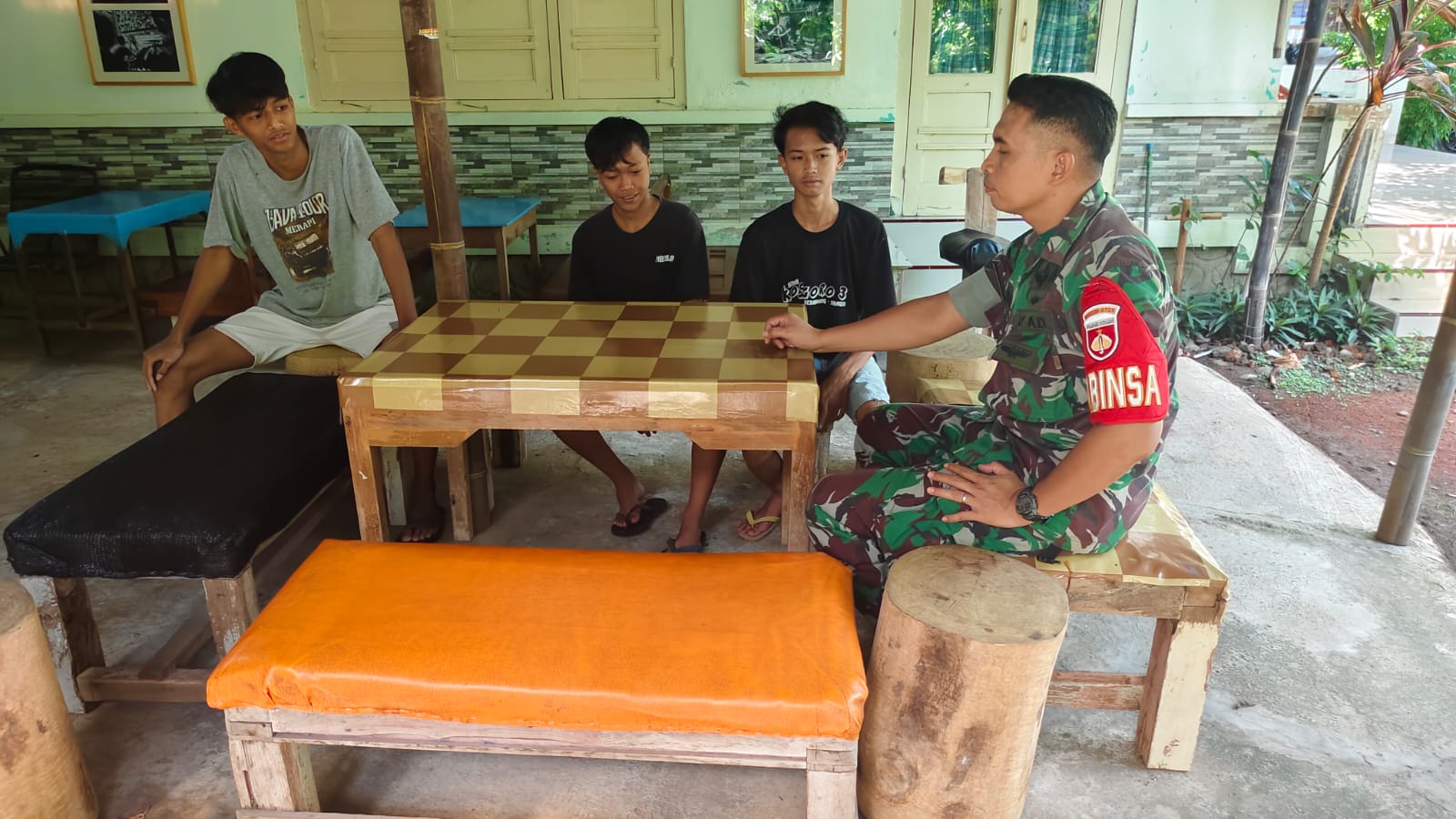 Sertu Sunardi Imbau Remaja Tidak Terjerumus Hal Negatif