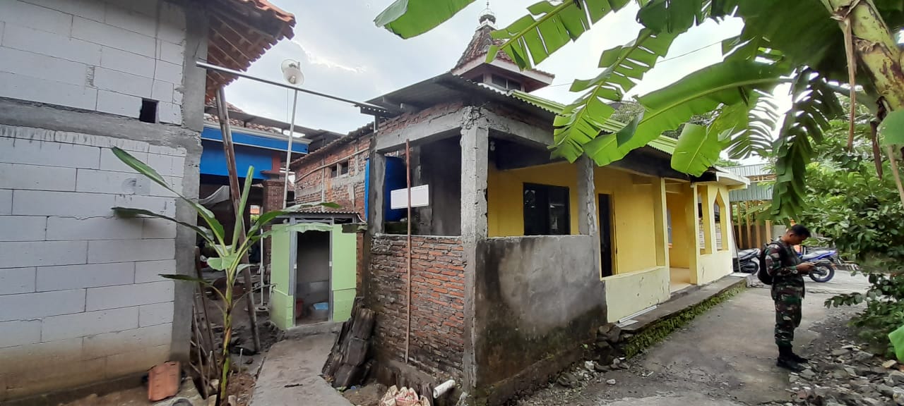 Jamban Mushola sudah bisa digunakan berkat kerja keras satgas TMMD Reg 119 Kodim 0725/Sragen