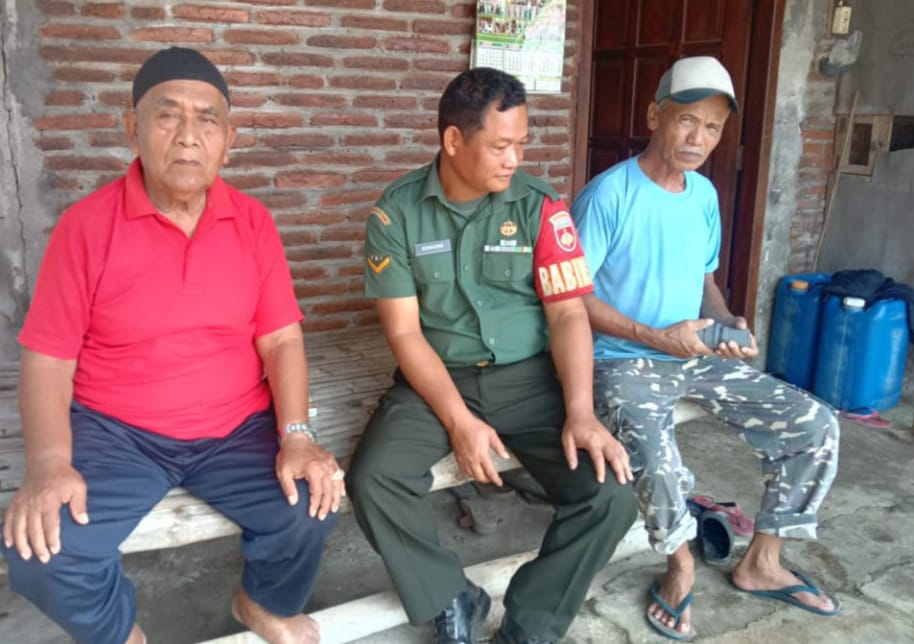 Jaga Kondusifitas Selama Bulan Ramdhan Babinsa Ingatkan  Warga Saling Hormat Menghormati