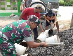 Untuk Memperkuat Kontruksi  Jalan Babinsa Gotong Royong Bangun Talud