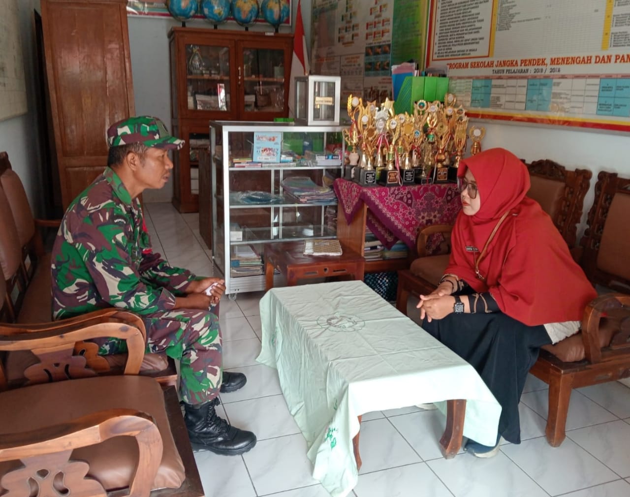 Babinsa Masuk Sekolah, Wujud Peduli Pendidikan   
