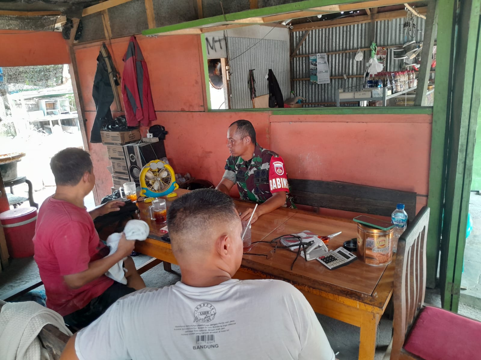 Peran Babinsa dalam Membangun Hubungan Erat dengan Warga