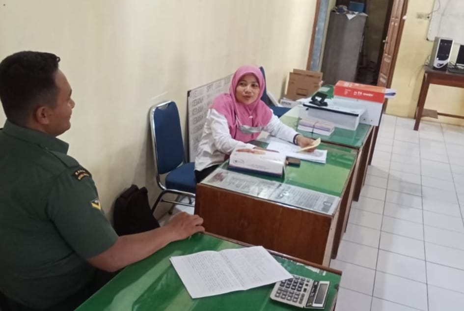 Sebagai Ujung Tombak dari TNI AD di Tingkat Desa, Babinsa Kunjungi Kantor Desa