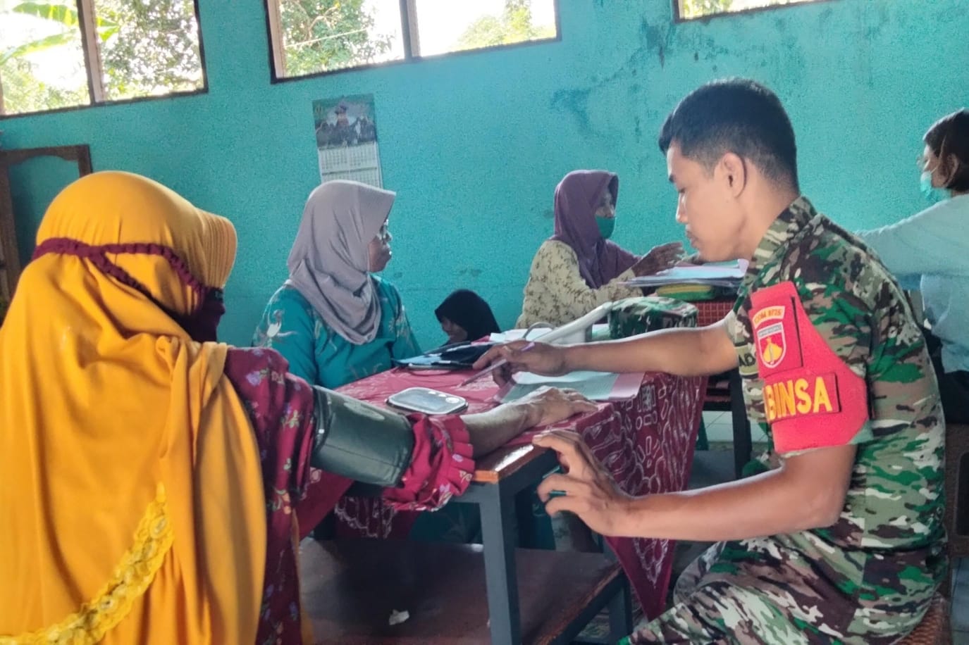 Inilah Peran Babinsa Girimargo Dalam Kegiatan Posbindu Lansia