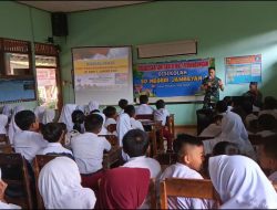 Cegah Bullying, Serma Nanang Berikan Sosialisasi Dan Edukasi Kepada Murid SD N I Jambeyan