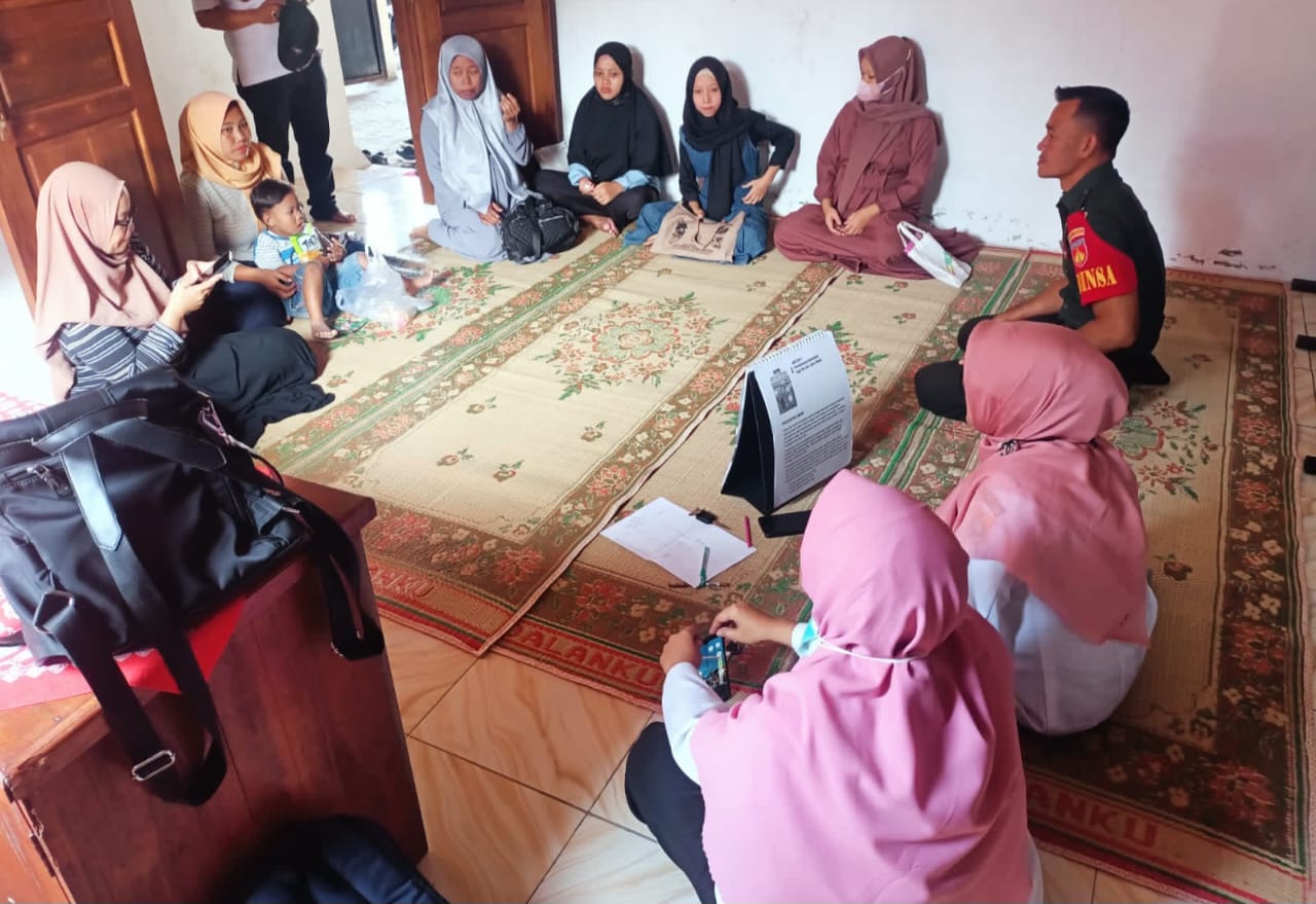 Babinsa Dampingi Posyandu Balita dan Ibu Hamil Bentuk Kerjasama Untuk Kesehatan Masyarakat