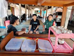 Babinsa Jalin Keakraban dengan Pemilik Warung, Bangun Sinergi untuk Keamanan dan Ketertiban