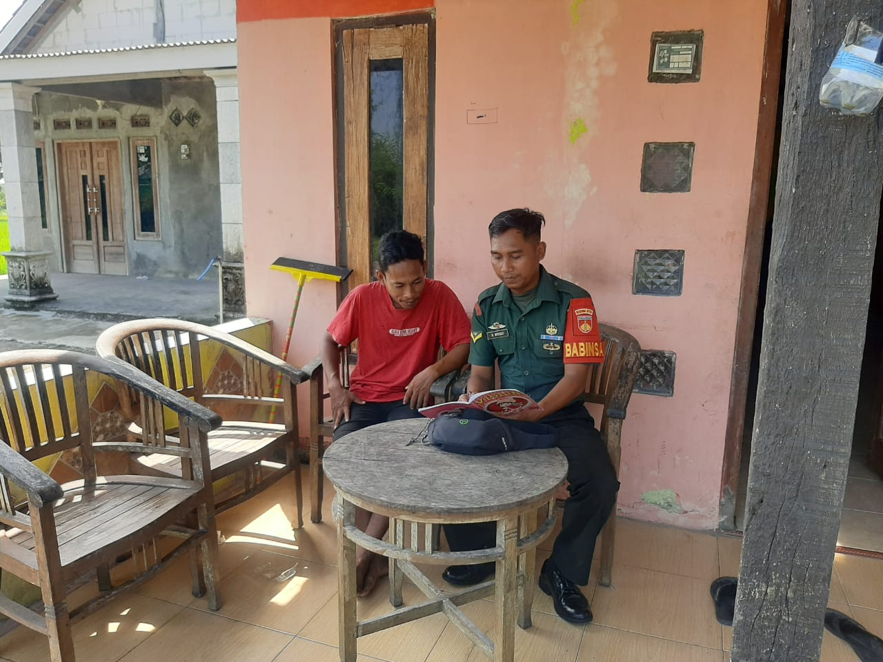 Babinsa Kunjungi Wilayah Untuk Pahami Kondisi Warga