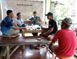 Manfaatkan Kedai Kopi, Babinsa Turut Aktif Ngobrol Dengan Warga
