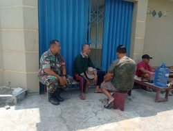 Membangun Hubungan Yang Harmonis Babinsa Kunjungi Warganya