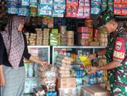 Antisipasi Melonjaknya Harga Sembako, Babinsa Cek Kebutuhan Pokok