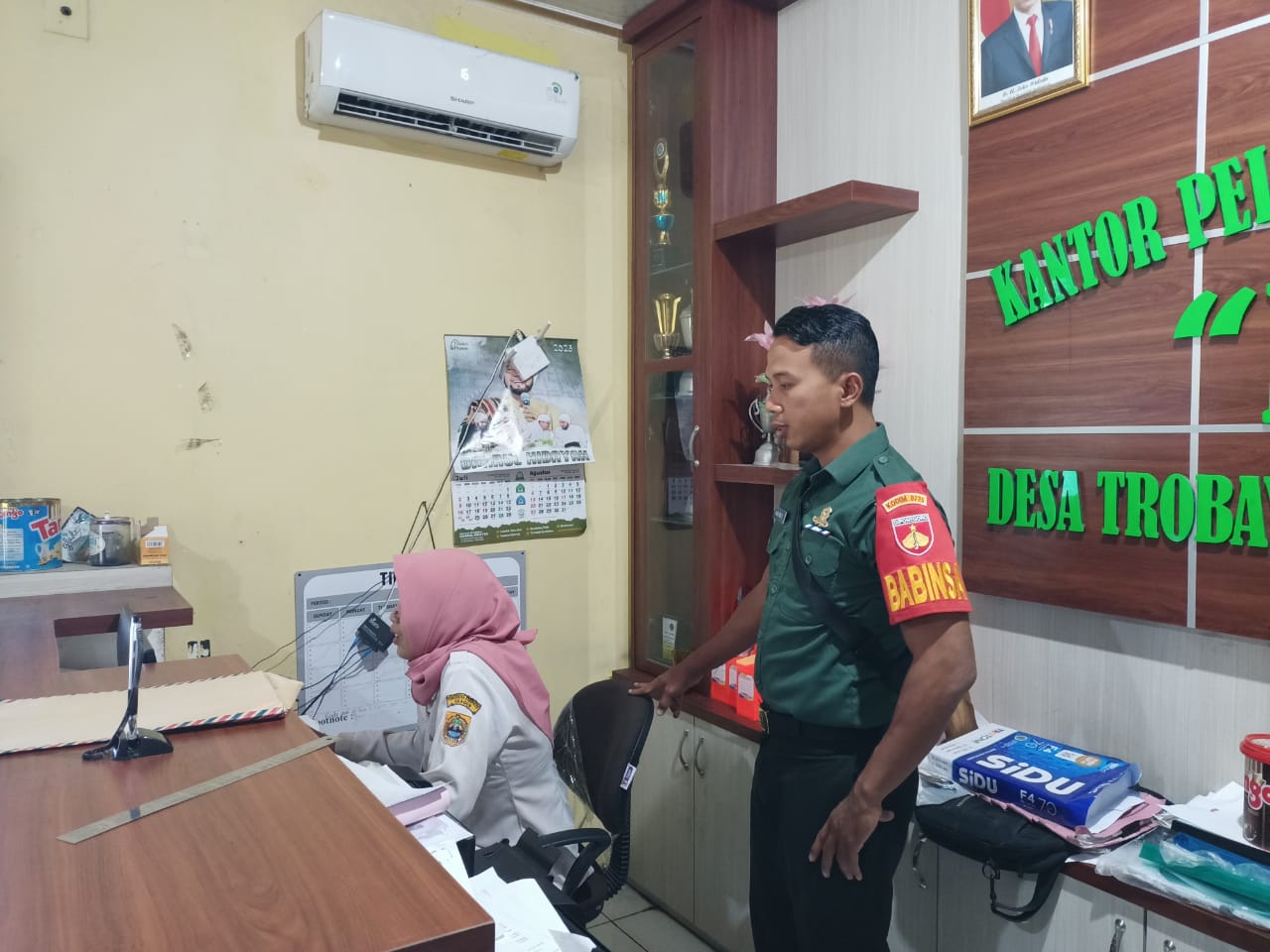 Babinsa Berkoordinasi dengan Perangkat Desa untuk Pemutakhiran Data: Pentingnya Sinergi dalam Membangun Desa