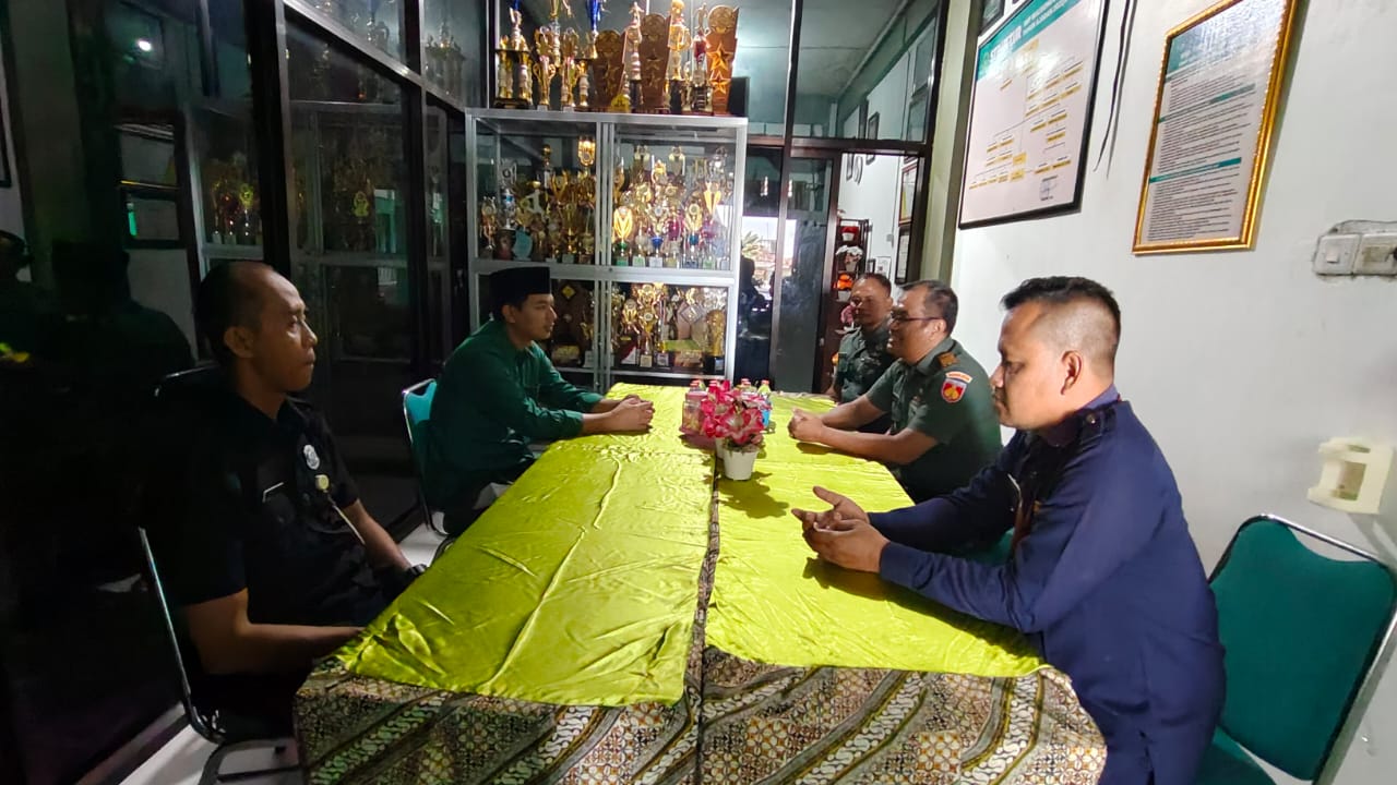 Koramil Karangmalang Jalin Silaturahmi dan Komsos dengan Pondok Pesantren Walisongo Plumbungan