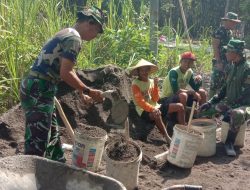 Pelda Darto Turut  Bangun Talud Untuk Cegah Tanah Longsor