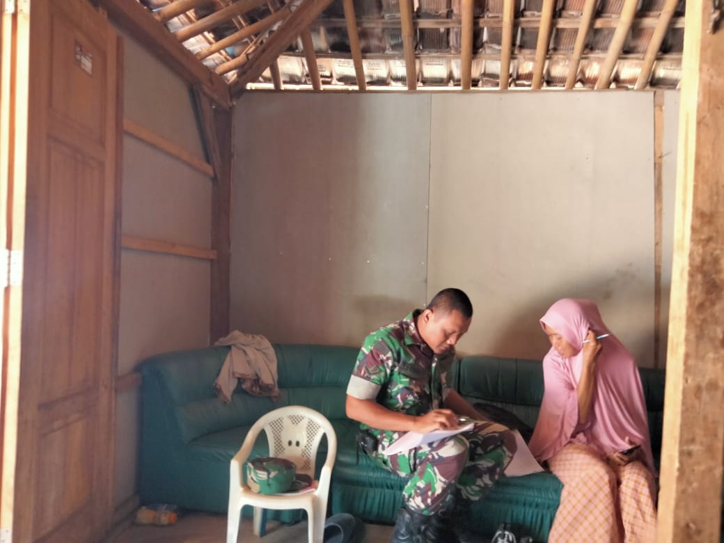 Babinsa Doyong  Bantu Data Anak Stunting,Kerjasama  dengan Kader Kesehatan Tingkatkan Kesadaran Gizi