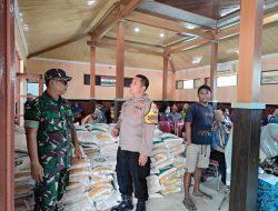 Babinsa Plumbungan Awasi Penyaluran Bantuan Cadangan Pangan Pemerintah (CPP), Pastikan Tepat Sasaran dan Transparan