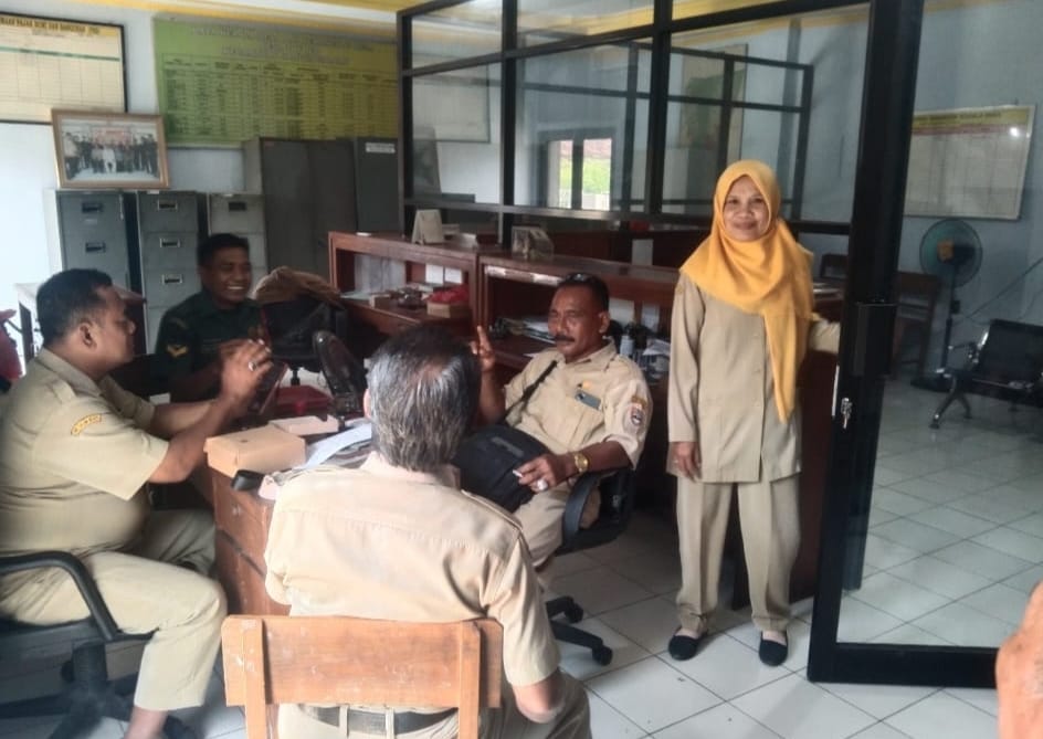 Babinsa Bangun Sinergi  dengan Perangkat Desa Guna Membangun Kemanunggalan