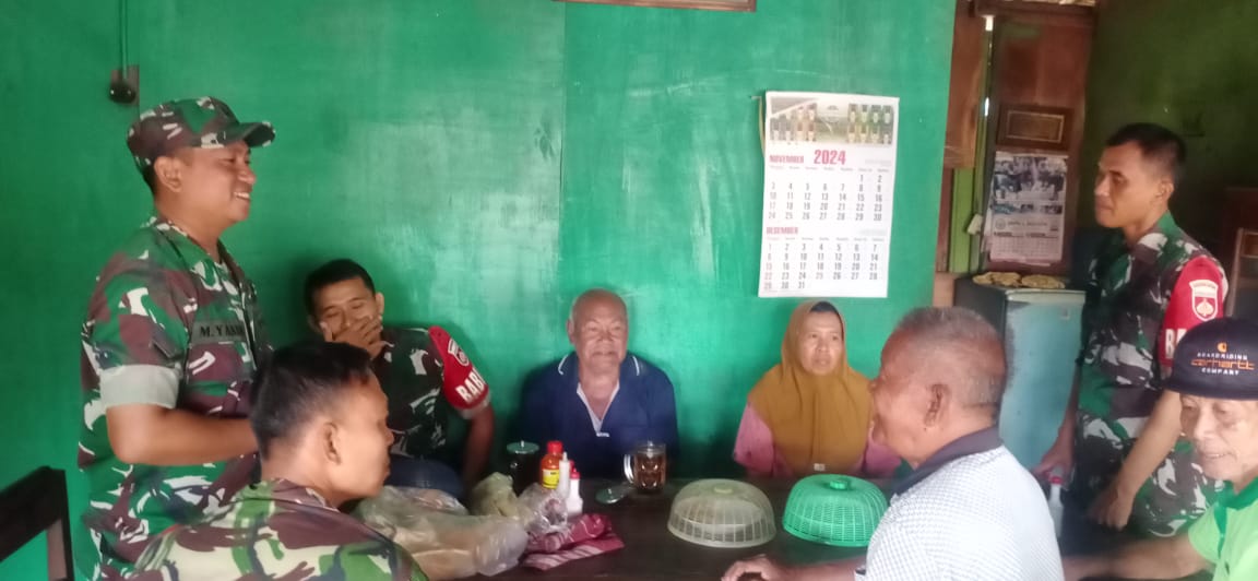 Saeful  Kunjungi Warung Makan, Sampaikan Pesan Kedisiplinan dan Kebersamaan
