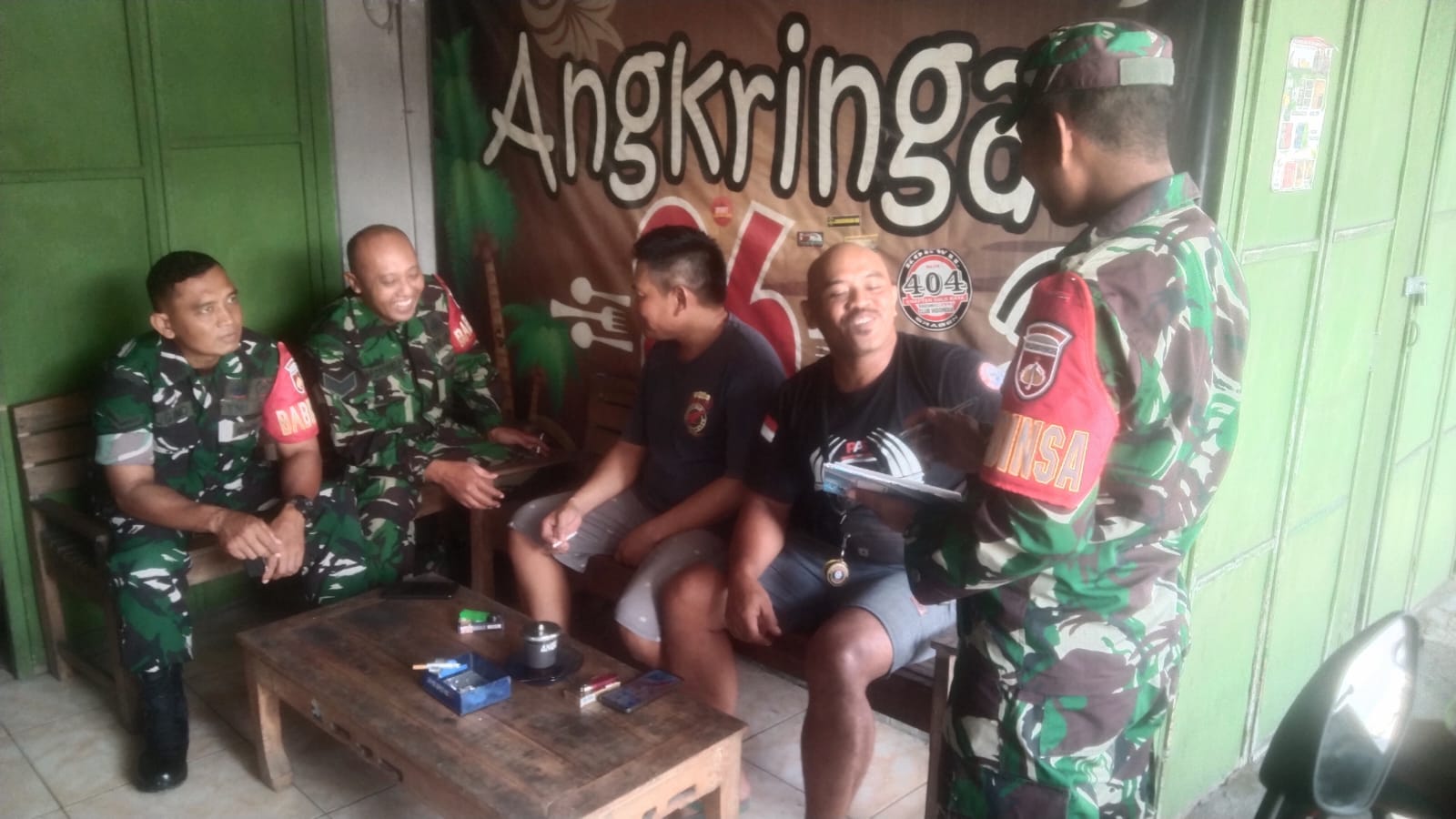 Babinsa: Jembatan Emas Antara TNI dan Rakyat, Termasuk Keluarga Besar Tentara