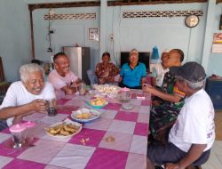 Ditemani Secangkir Kopi Hangat, Selipkan Imbauan Damai dari Babinsa