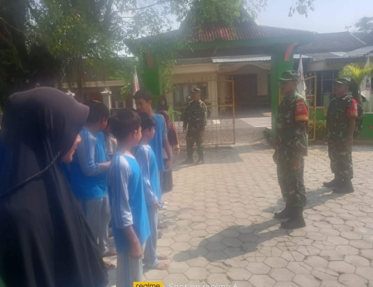 Sukalis Menanamkan Benih Nasionalisme Sejak Usia Dini