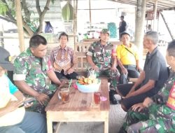 Jelang Pilkada Babinsa Ajak Warga Jaga Wilayah Tetap Kondusif