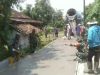 Babinsa Kerja Bakti Pengecoran, Jalan Desa Semakin Mulus