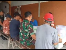 Babinsa Sebarkan Informasi dan Jalin Keakraban Melalui Komsos di Warung