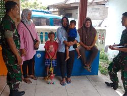 Babinsa Bekerjasama dengan Kader Posyandu dalam Pendataan Stunting