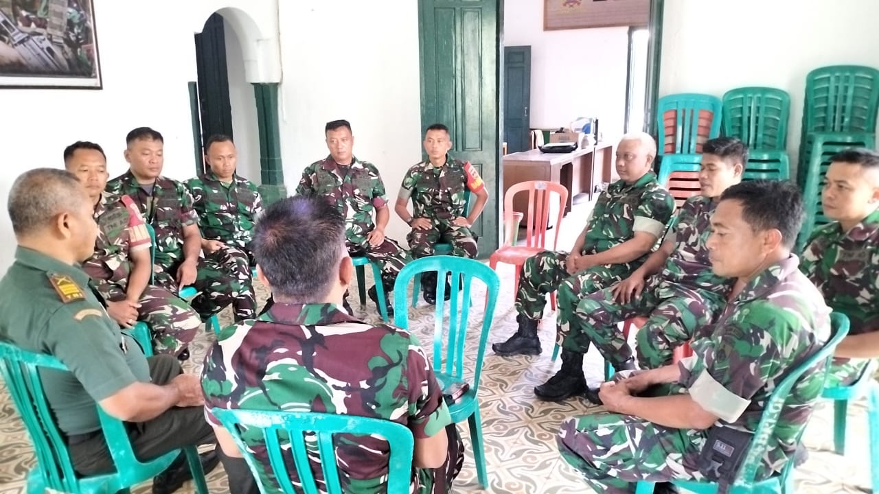 Jam Komandan, Danramil Sragen Berikan Penekanan Kepada Anggota