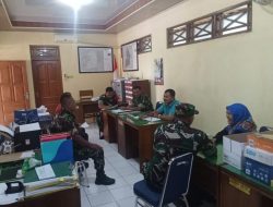 Babinsa Komsos Dengan Perangkat Desa Bahas Tentang Keamanan di Wilayah Binaan