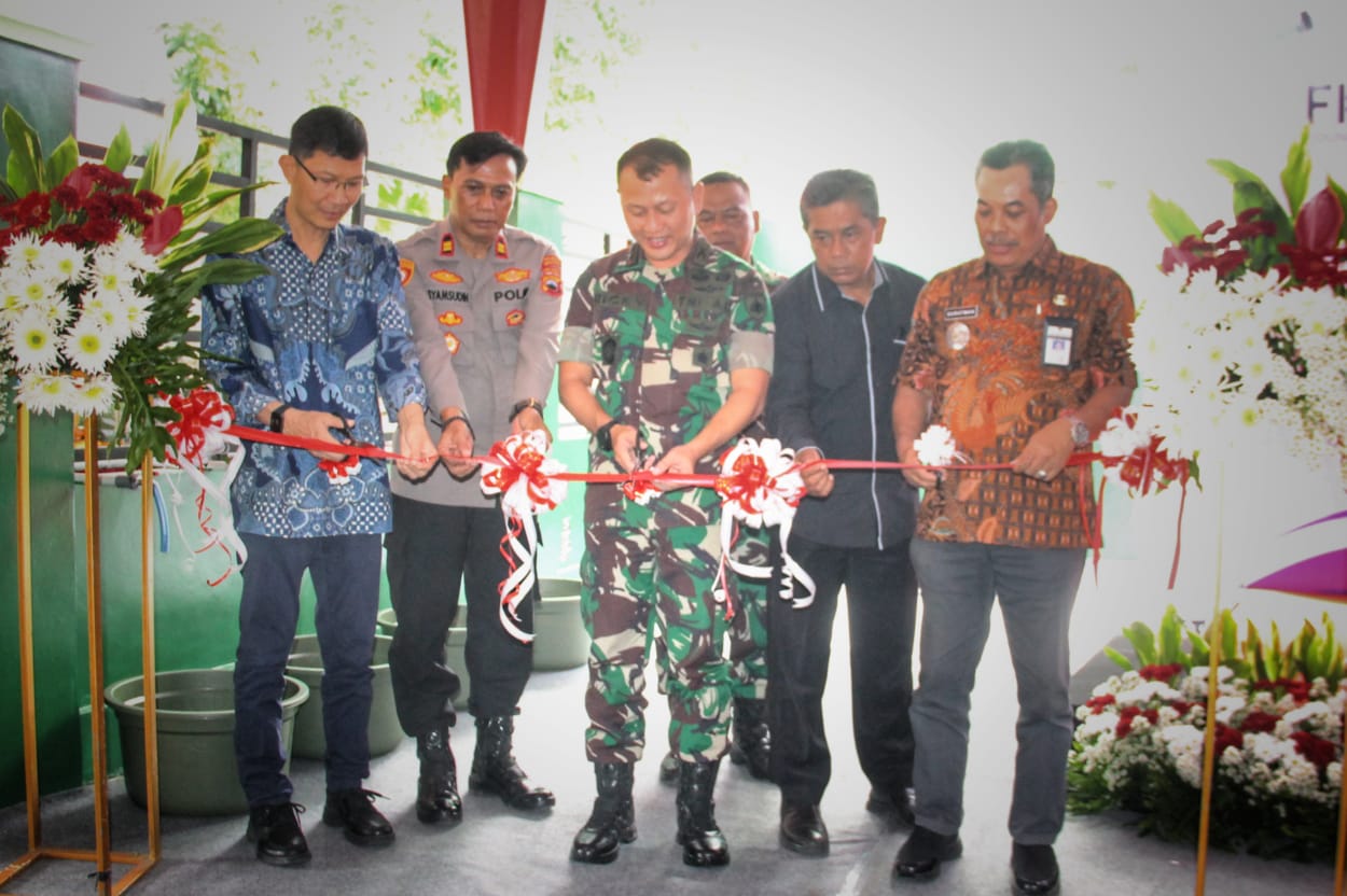Tasyakuran dan penyerahan sarana air bersih umum komunal di Desa Sepat Masaran oleh Dandim Sragen