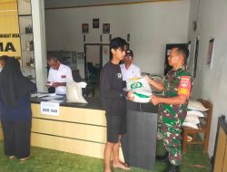 Jumarno Memberikan Pendampingan Penyaluran Bansos Cadangan Beras Pemerintah