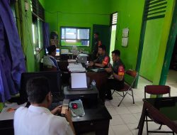 Babinsa Kembali Berkunjung ke Sekolah, Jalin Keakraban dan Komunikasi dengan Guru MTs N 8 Kalijambe